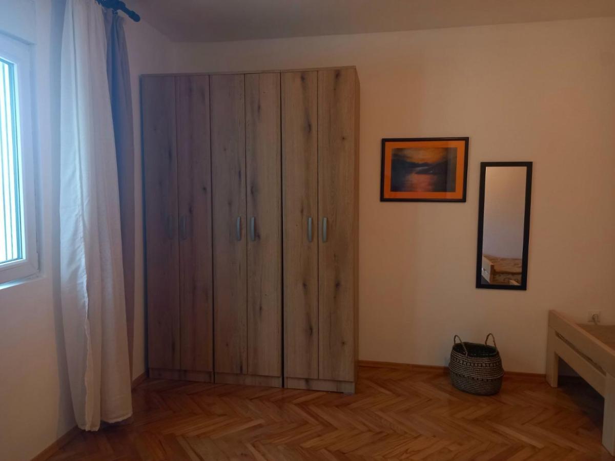Konak Ugnji-Village Цетине Екстериор снимка